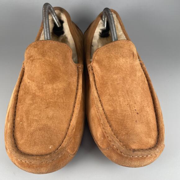 UGG Ascot Men\'s Size 10 Brown Suede Slip On Comfort Slipper Casual Loafers EUC main image 3